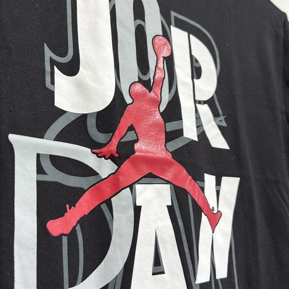 Jordan Jumpman Air Basketball logo crewneck short sleeve, soft T-shirt - Picture 2 of 7